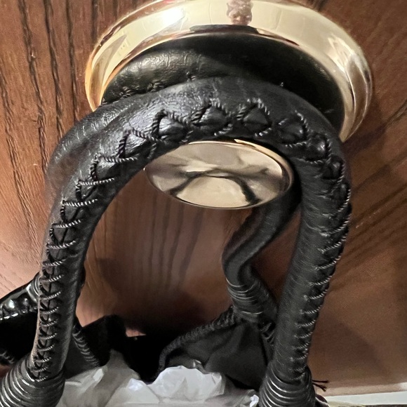 BLACK PATENT LEATHER SHOULDER BAG BY DONALD J PLINER… VERY GOOD CONDITION… LARGE - Picture 9 of 15